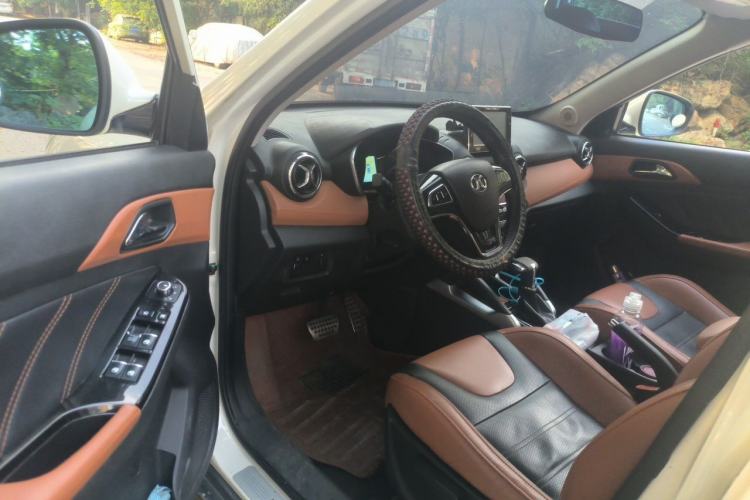 Used BAIC Senova X35 2016 1.5L Automatic Luxury Edition Interior 3