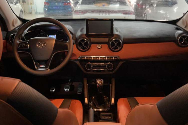 Used BAIC Senova X35 2016 1.5L Manual Luxury Edition Interior 3