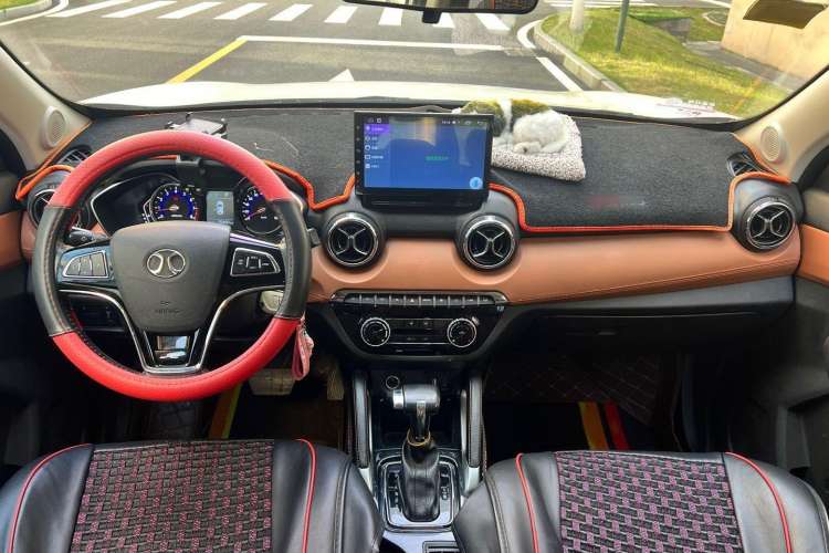 Used BAIC Senova X35 2016 1.5L Automatic Elite Edition Interior 4