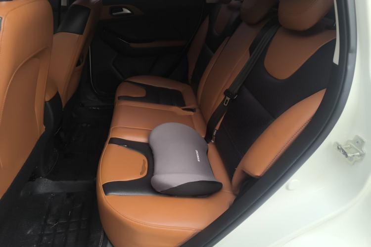 Used BAIC Senova X35 2016 1.5L Automatic Luxury Edition Interior 4