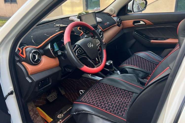 Used BAIC Senova X35 2016 1.5L Automatic Elite Edition Interior 5