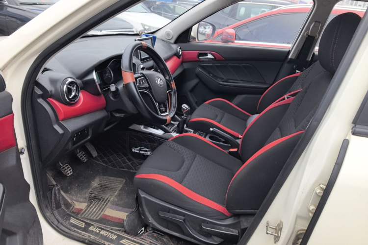 Used BAIC Senova X35 2016 1.5L Manual Elite Edition Interior 7