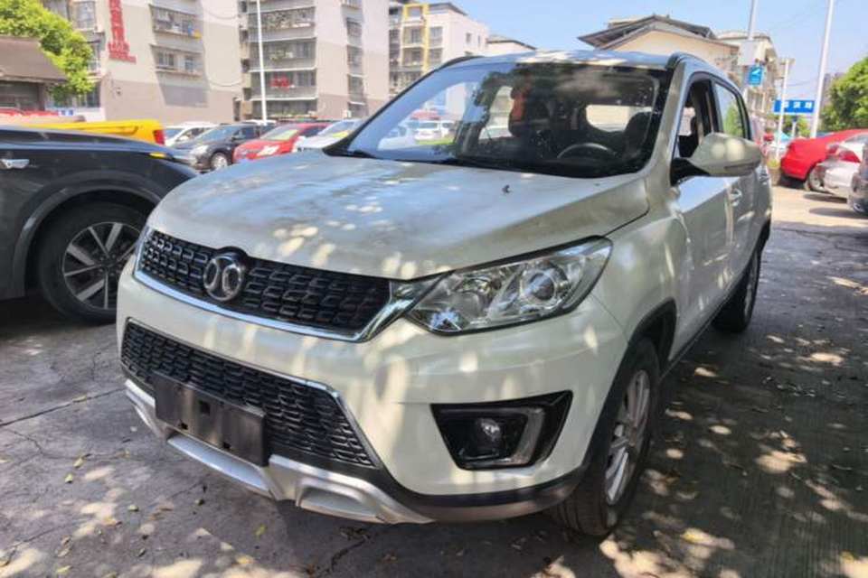 BAIC Senova X35 2016