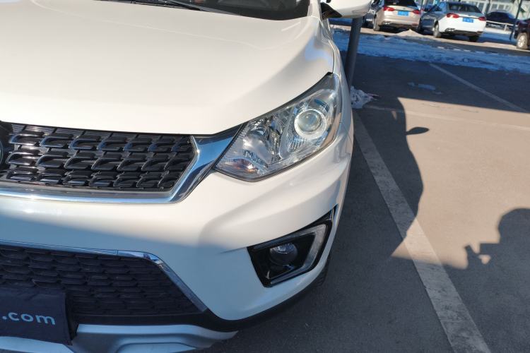 Used BAIC Senova X35 2016 1.5L Automatic Luxury Edition Left Front Headlight