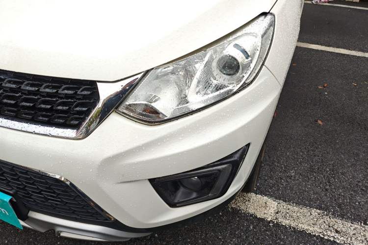 Used BAIC Senova X35 2016 1.5L Automatic Luxury Edition Left Front Headlight