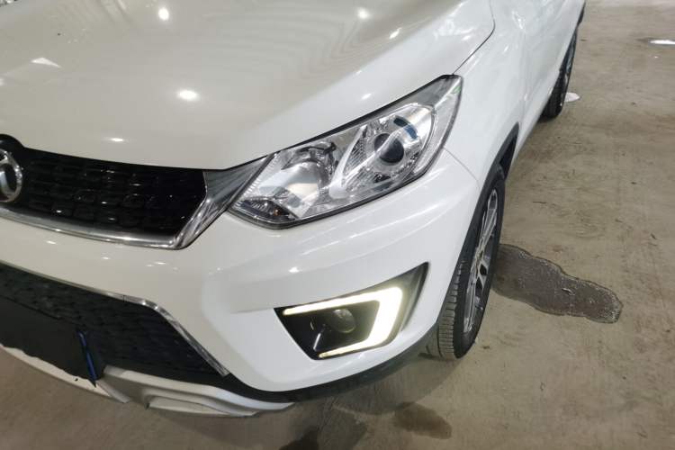 Used BAIC Senova X35 2016 1.5L Manual Luxury Edition Left Front Headlight