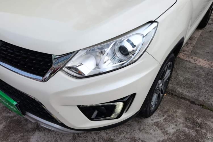 Used BAIC Senova X35 2016 1.5L Automatic Luxury Edition Left Front Headlight