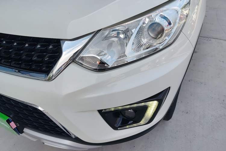 Used BAIC Senova X35 2016 1.5L Manual Luxury Edition Left Front Headlight