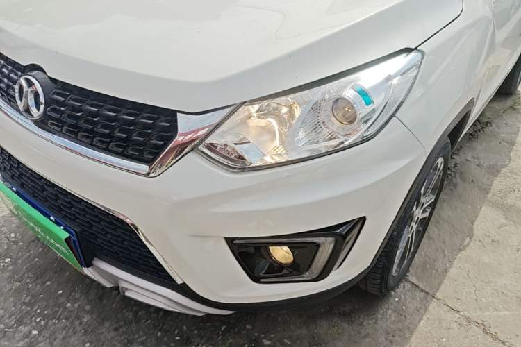 Used BAIC Senova X35 2016 1.5L Automatic Luxury Edition Left Front Headlight