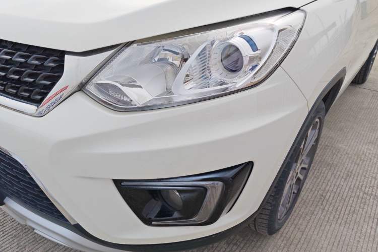 Used BAIC Senova X35 2016 1.5L Manual Luxury Edition Left Front Headlight