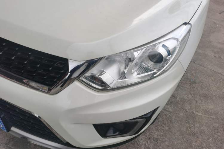 Used BAIC Senova X35 2016 1.5L Automatic Luxury Edition Left Front Headlight