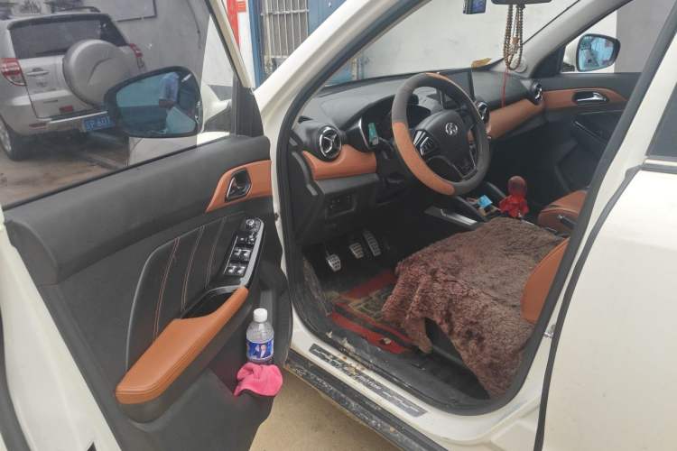 Used BAIC Senova X35 2016 1.5L Manual Luxury Edition Left Front Seat