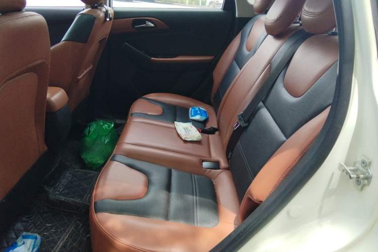Used BAIC Senova X35 2016 1.5L Automatic Prestige Edition Left Rear Seat