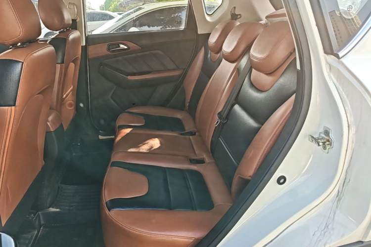 Used BAIC Senova X35 2016 1.5L Automatic Luxury Edition Left Rear Seat