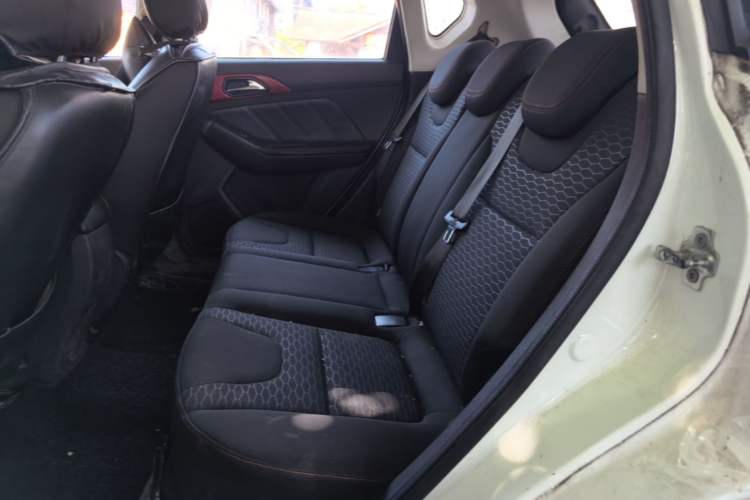 Used BAIC Senova X35 2016 1.5L Manual Elite Edition Left Rear Seat