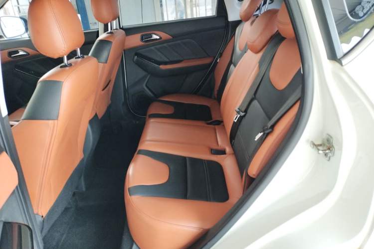 Used BAIC Senova X35 2016 1.5L Automatic Luxury Edition Left Rear Seat