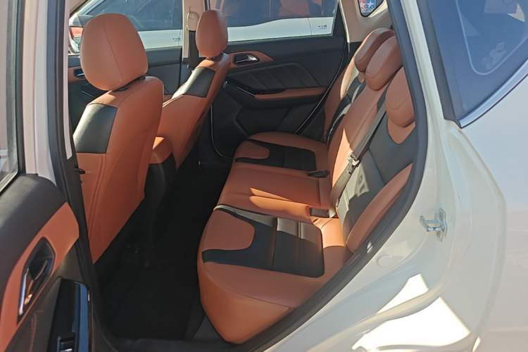 Used BAIC Senova X35 2016 1.5L Automatic Luxury Edition Left Rear Seat