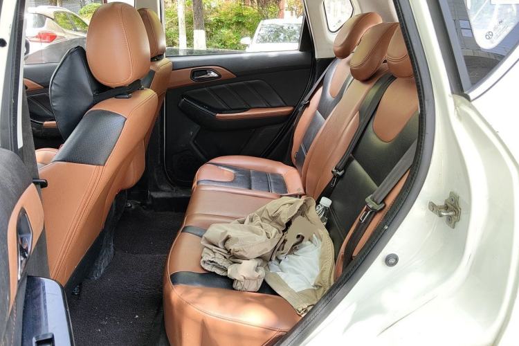 Used BAIC Senova X35 2016 1.5L Manual Luxury Edition Left Rear Seat