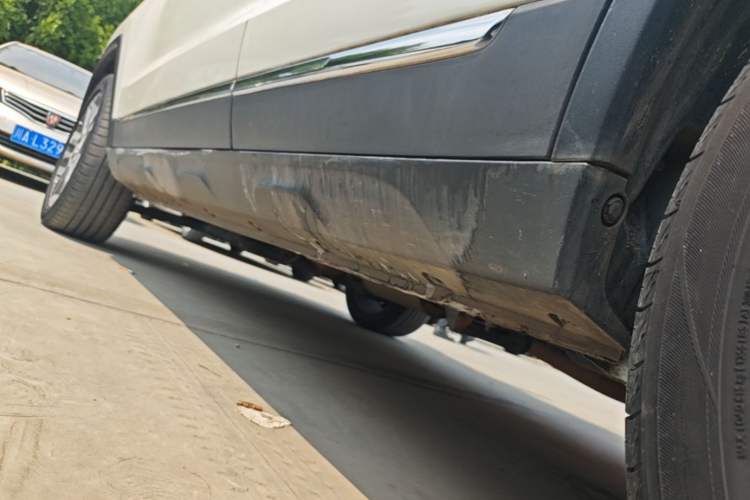Used BAIC Senova X35 2016 1.5L Automatic Luxury Edition Left Side Sill