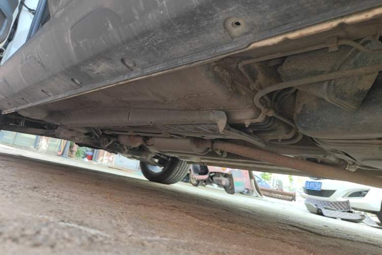 Used BAIC Senova X35 2016 1.5L Manual Luxury Edition Left Side Sill