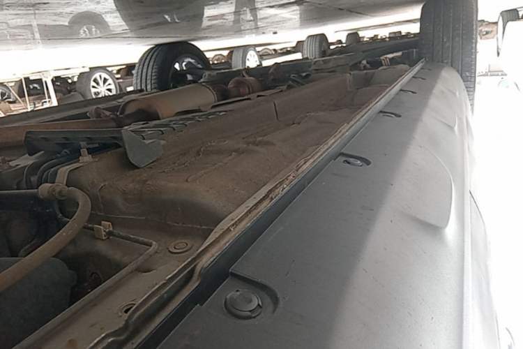 Used BAIC Senova X35 2016 1.5L Automatic Luxury Edition Left Side Sill