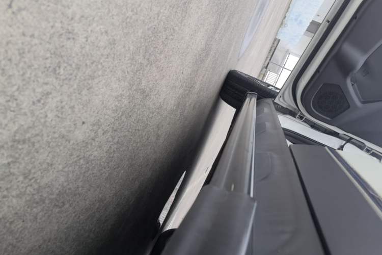 Used BAIC Senova X35 2016 1.5L Manual Luxury Edition Left Side Sill