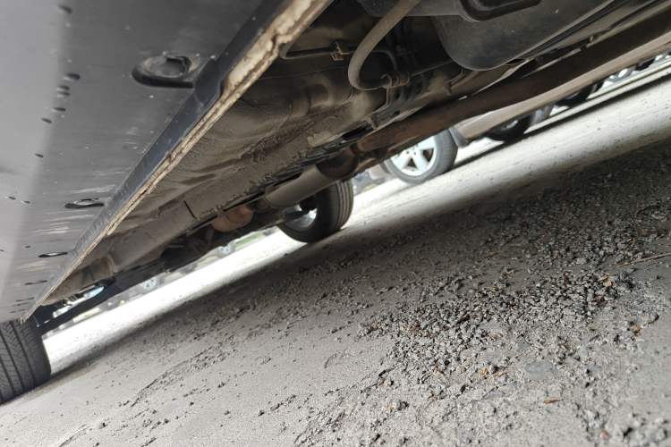 Used BAIC Senova X35 2016 1.5L Manual Luxury Edition Left Side Sill