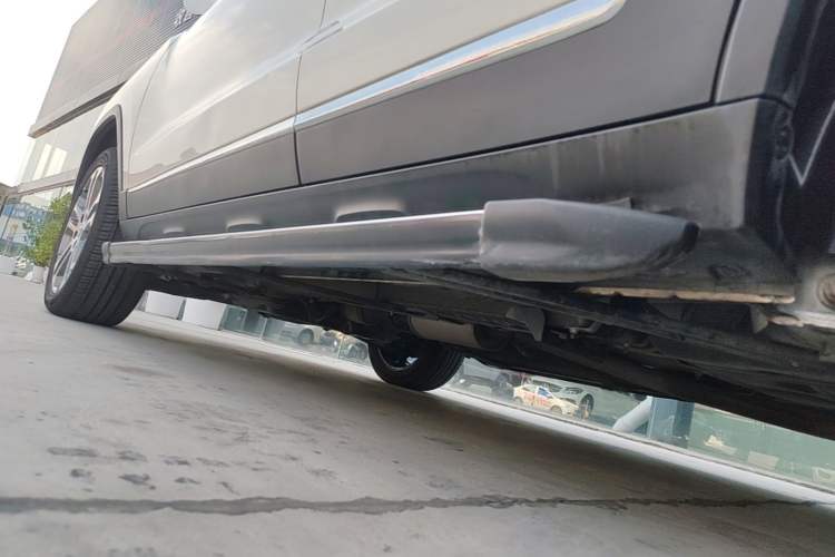 Used BAIC Senova X35 2016 1.5L Manual Luxury Edition Left Side Sill