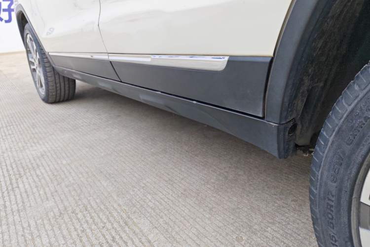 Used BAIC Senova X35 2016 1.5L Manual Luxury Edition Left Side Sill