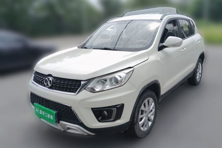 BAIC Senova X35 2016 1.5L Manual Elite Edition с пробегом Guazi used car, China used car export, Used car for sale, Used cars, Cheapest cars for sale