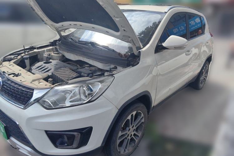 Used BAIC Senova X35 2016 1.5L Automatic Luxury Edition Guazi used car, China used car export, Used car for sale, Used cars, Cheapest cars for sale