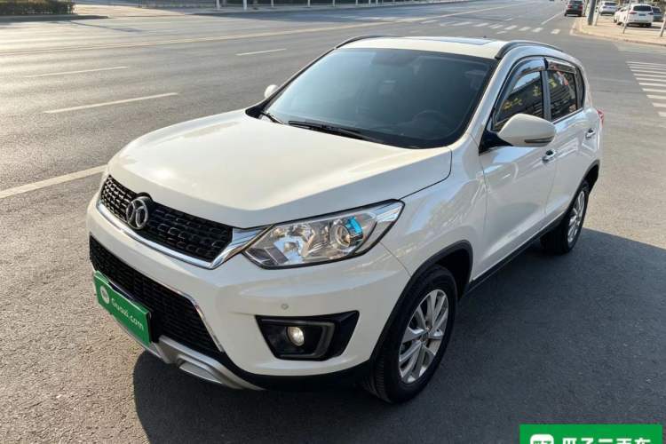 Used BAIC Senova X35 2016 1.5L Manual Elite Edition Guazi used car, China used car export, Used car for sale, Used  cars, Cheapest cars for sale