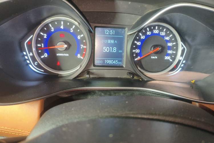 Used BAIC Senova X35 2016 1.5L Manual Luxury Edition Odometer Close Up