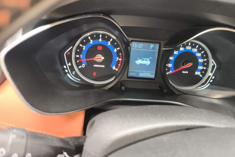 Used BAIC Senova X35 2016 1.5L Automatic Luxury Edition Odometer Close Up