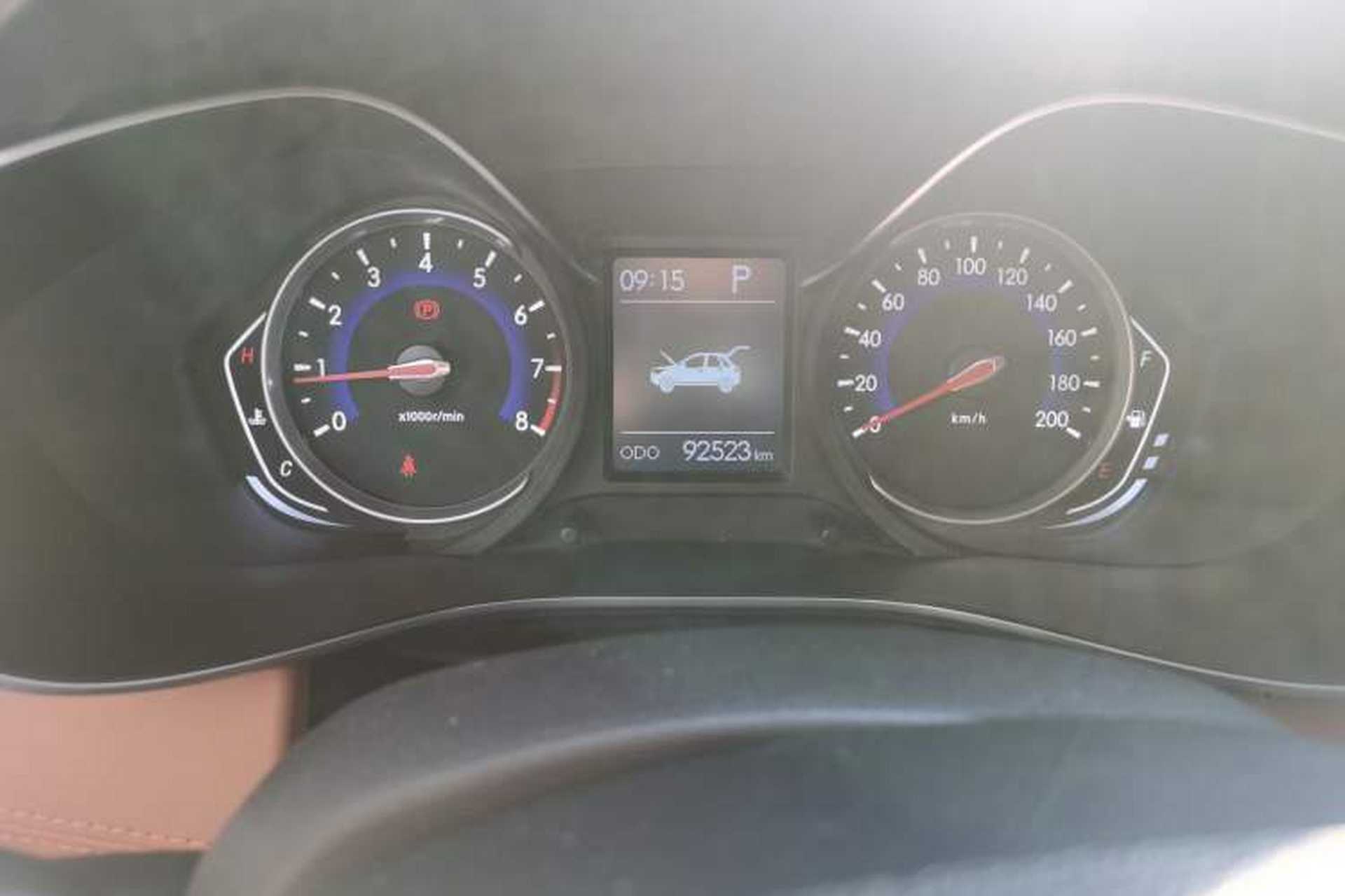 Used BAIC Senova X35 2016 1.5L Automatic Prestige Edition Odometer Close Up