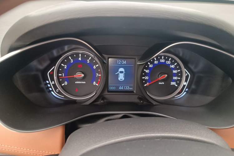Used BAIC Senova X35 2016 1.5L Manual Luxury Edition Odometer Close Up