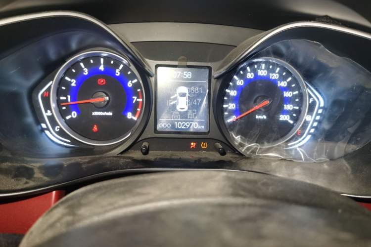Used BAIC Senova X35 2016 1.5L Manual Elite Edition Odometer Close Up