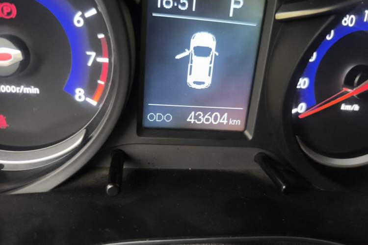 Used BAIC Senova X35 2016 1.5L Automatic Luxury Edition Odometer Close Up