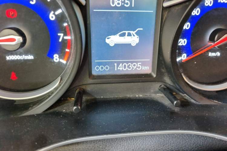 Used BAIC Senova X35 2016 1.5L Manual Luxury Edition Odometer Close Up