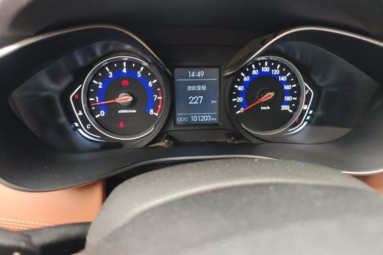 Used BAIC Senova X35 2016 1.5L Manual Luxury Edition Odometer Close Up