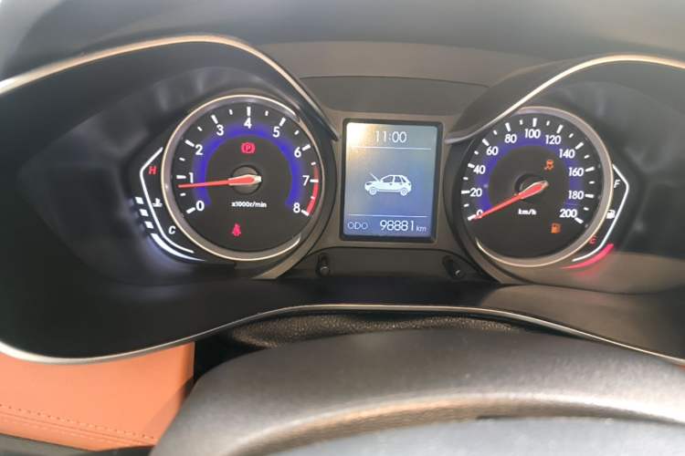 Used BAIC Senova X35 2016 1.5L Manual Luxury Edition Odometer Close Up