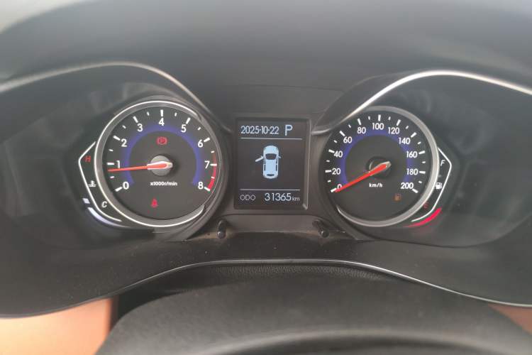 Used BAIC Senova X35 2016 1.5L Automatic Prestige Edition Odometer Close Up