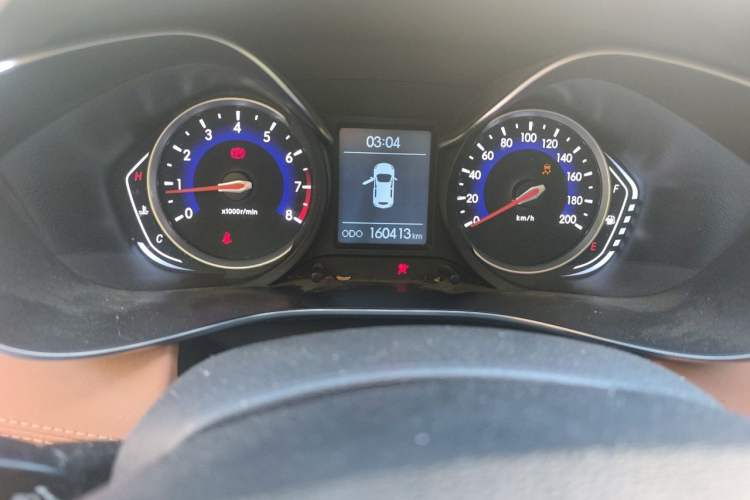 Used BAIC Senova X35 2016 1.5L Manual Luxury Edition Odometer Close Up