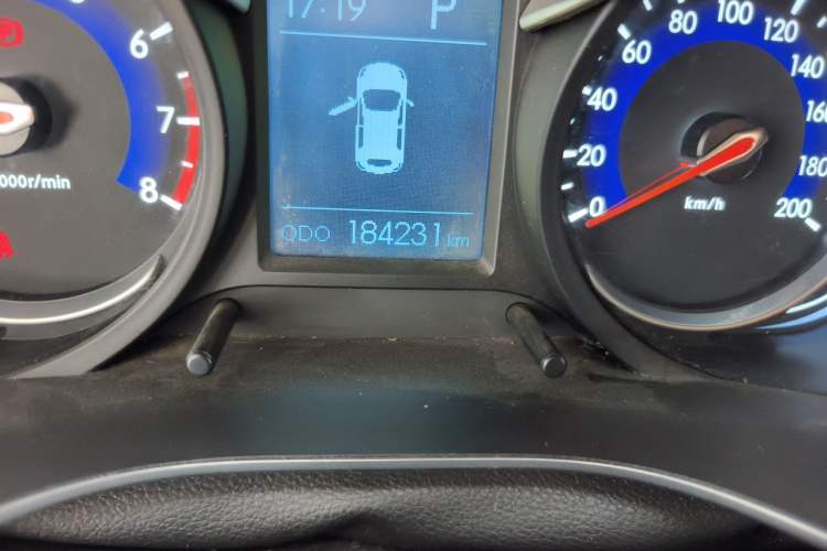 Used BAIC Senova X35 2016 1.5L Automatic Luxury Edition Odometer Close Up