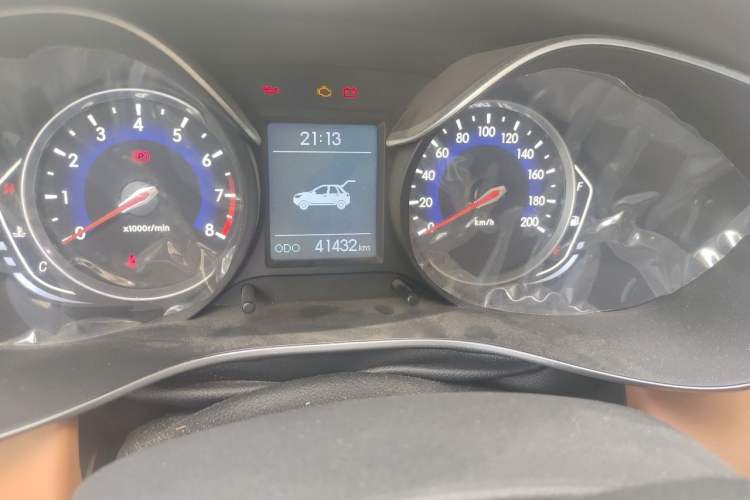 Used BAIC Senova X35 2016 1.5L Manual Luxury Edition Odometer Close Up