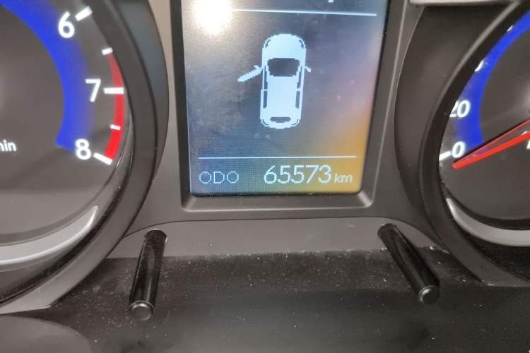 Used BAIC Senova X35 2016 1.5L Automatic Elite Edition Odometer Close Up
