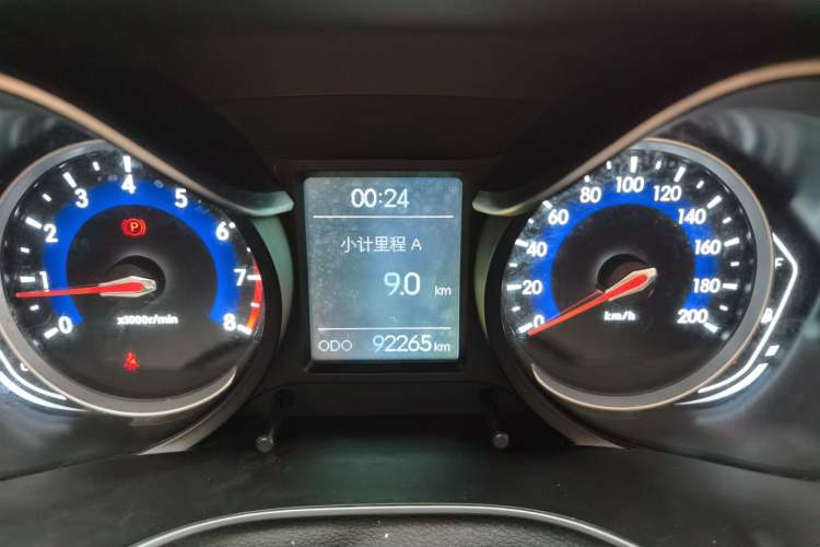Used BAIC Senova X35 2016 1.5L Manual Luxury Edition Odometer Close Up