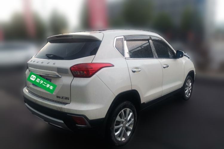 Used BAIC Senova X35 2016 1.5L manual Fashion Edition Rear Right 45 Deg