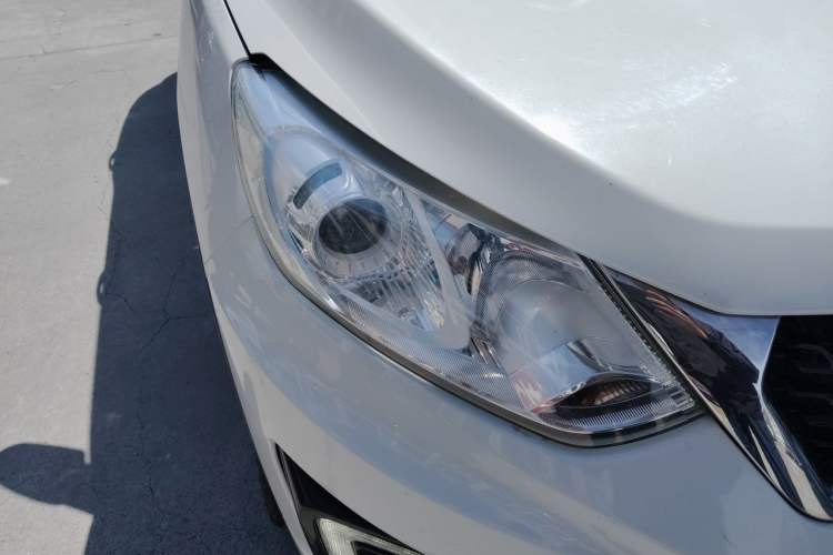 Used BAIC Senova X35 2016 1.5L Manual Luxury Edition Right Front Headlight