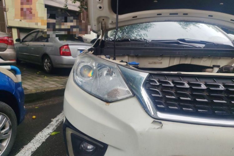 Used BAIC Senova X35 2016 1.5L Automatic Luxury Edition Right Front Headlight